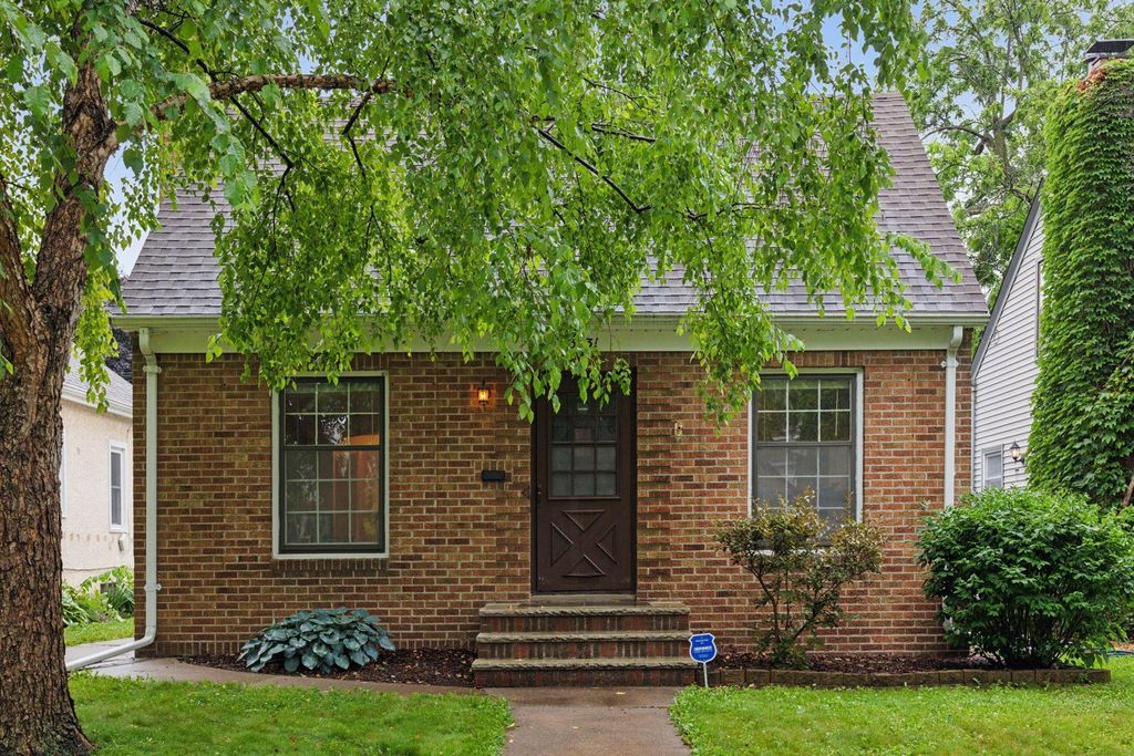 3431 Russell Avenue N, Minneapolis, MN 55412