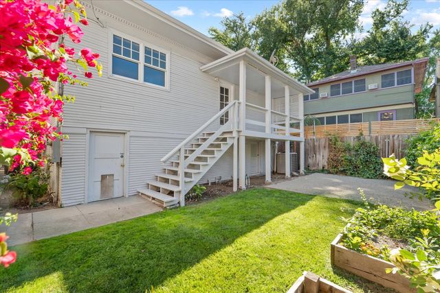 2211 H St, Sacramento, CA 95816