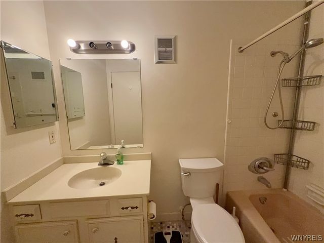 4545 Chestnut Ridge Road 121A, Amherst, NY 14228
