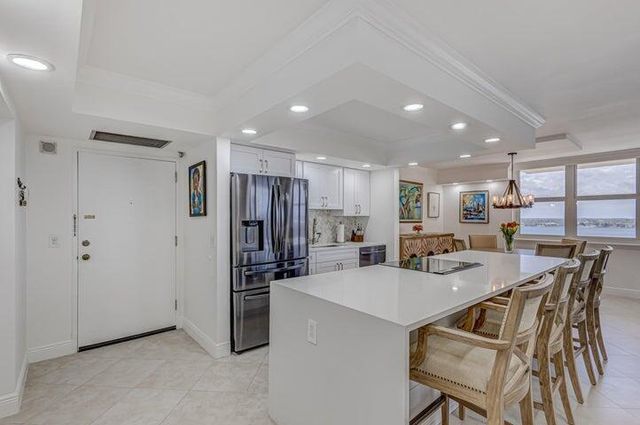 5440 N Ocean Drive 1502, Singer Island, FL 33404