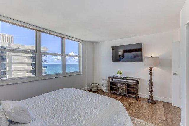 5440 N Ocean Drive 1502, Singer Island, FL 33404