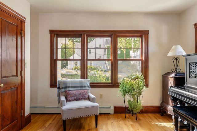 4 Stone Ave, Winchester, MA 01890