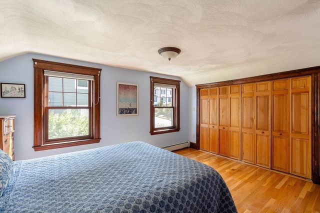 4 Stone Ave, Winchester, MA 01890