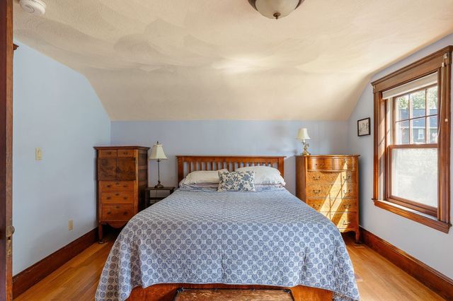 4 Stone Ave, Winchester, MA 01890