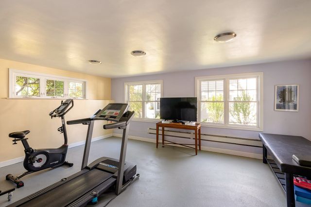 4 Stone Ave, Winchester, MA 01890