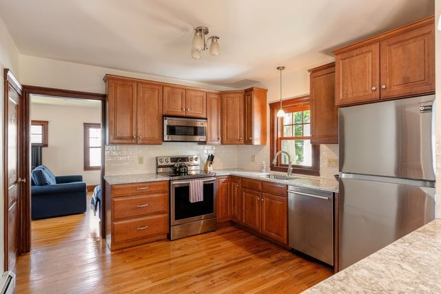 4 Stone Ave, Winchester, MA 01890