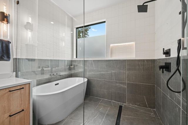 2706 Stacy LN 1, Austin, TX 78704