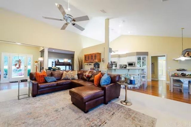 10 Lindura Lane, Hot Springs Village, AR 71909