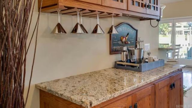 10 Lindura Lane, Hot Springs Village, AR 71909