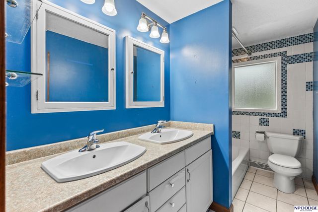 1120 Caddock Street, Blair, NE 68008
