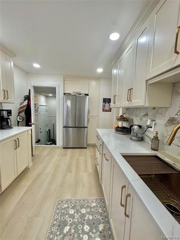 7705 Anthony Street, Dearborn, MI 48126