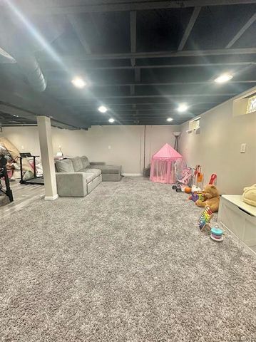 7705 Anthony Street, Dearborn, MI 48126