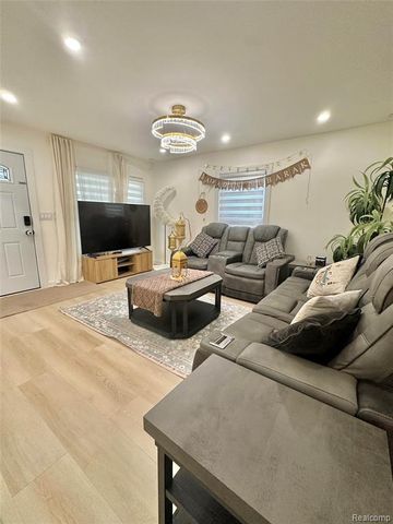 7705 Anthony Street, Dearborn, MI 48126