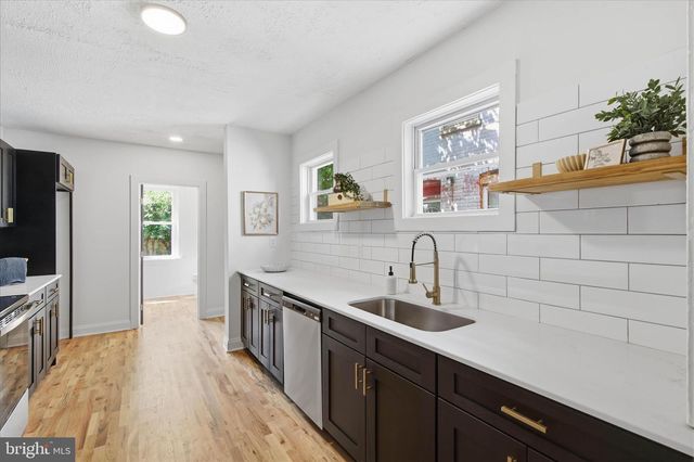 144 E LIBERTY ST, Lancaster, PA 17602