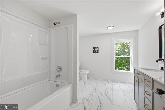 144 E LIBERTY ST, Lancaster, PA 17602