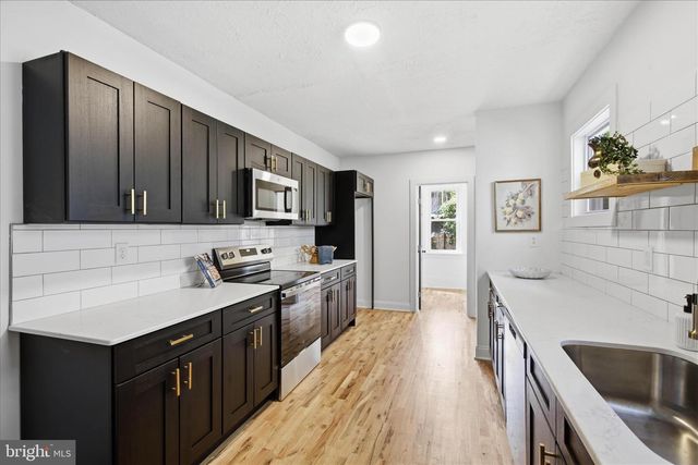 144 E LIBERTY ST, Lancaster, PA 17602