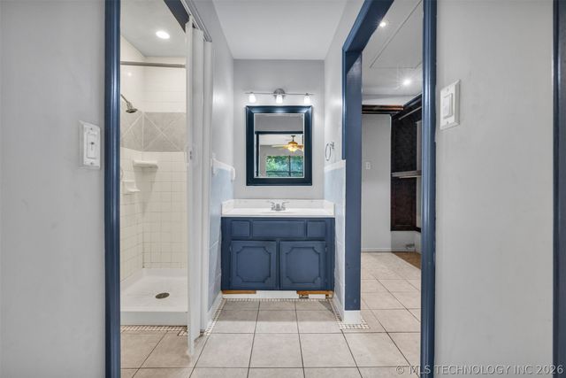 13827 S 283rd East Avenue, Coweta, OK 74429