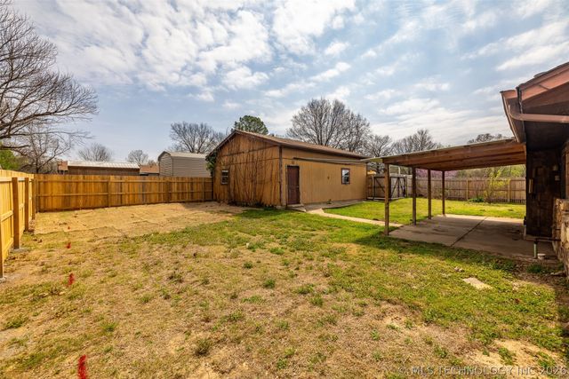 13827 S 283rd East Avenue, Coweta, OK 74429