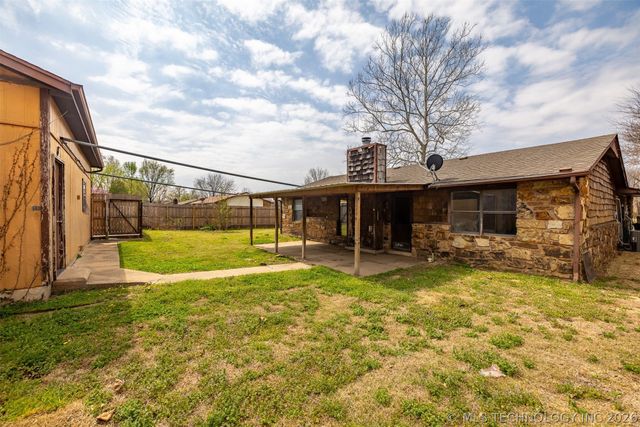 13827 S 283rd East Avenue, Coweta, OK 74429