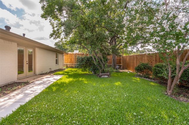 3550 Ridgeoak Way, Farmers Branch, TX 75234