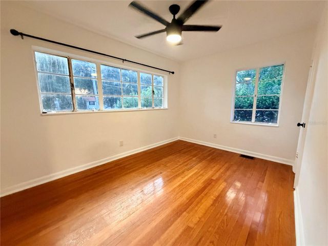 511 N KENTUCKY AVENUE, Deland, FL 32724