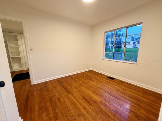 511 N KENTUCKY AVENUE, Deland, FL 32724