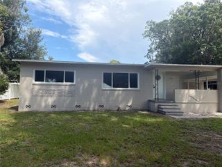 511 N KENTUCKY AVENUE, Deland, FL 32724