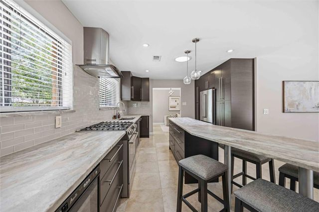 619 Rancho Bauer Drive, Houston, TX 77079