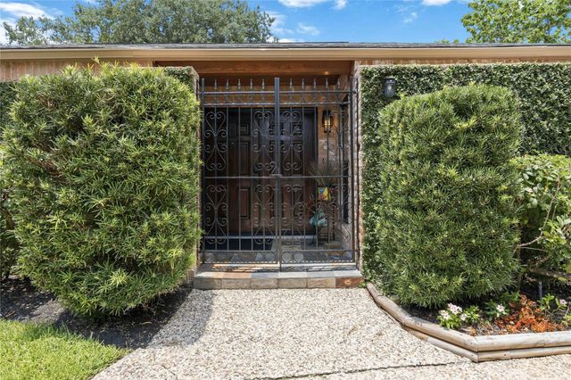 619 Rancho Bauer Drive, Houston, TX 77079