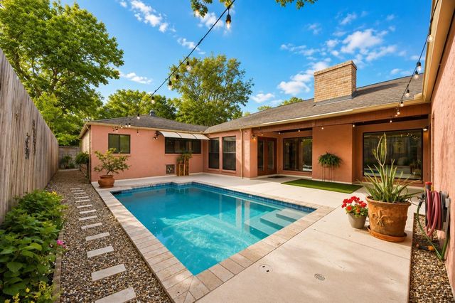 619 Rancho Bauer Drive, Houston, TX 77079