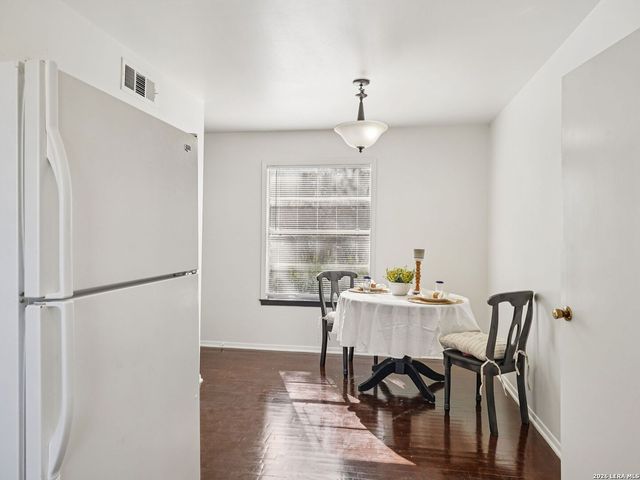 850 Riviera Drive, Canyon Lake, TX 78133