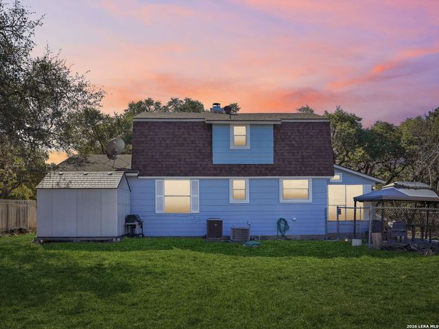 850 Riviera Drive, Canyon Lake, TX 78133