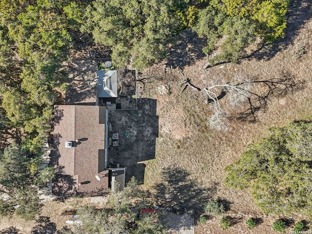 850 Riviera Drive, Canyon Lake, TX 78133