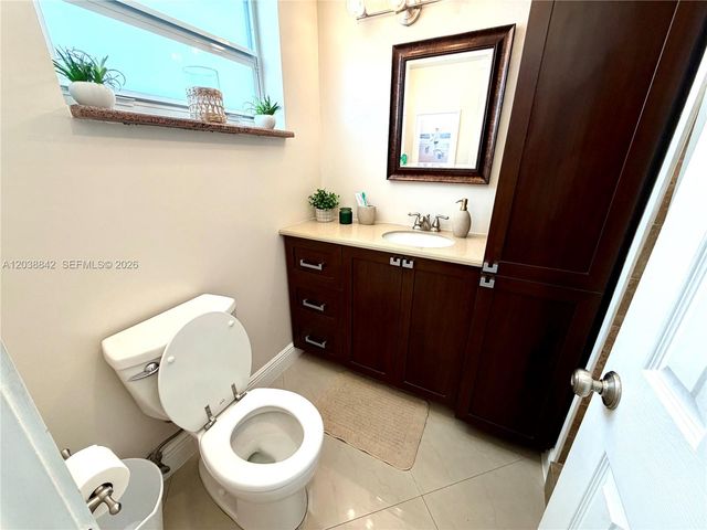 1893 S Ocean Dr 612, Hallandale Beach, FL 33009