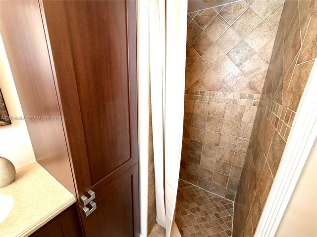 1893 S Ocean Dr 612, Hallandale Beach, FL 33009