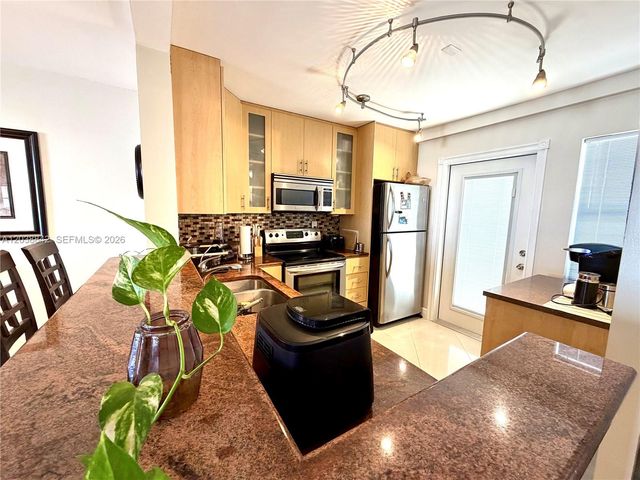 1893 S Ocean Dr 612, Hallandale Beach, FL 33009