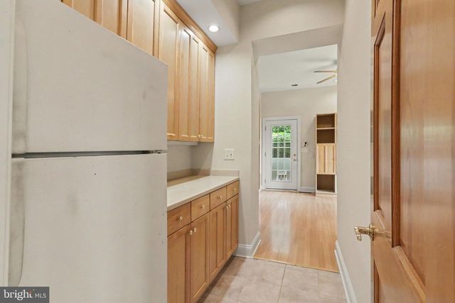 2394 FOREST HILLS DR, Harrisburg, PA 17112