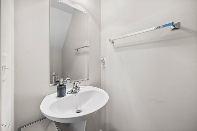 2940 Casona Way, Raleigh, NC 27616