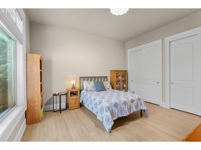 22680 Sw 96th Dr, Tualatin, OR 97062