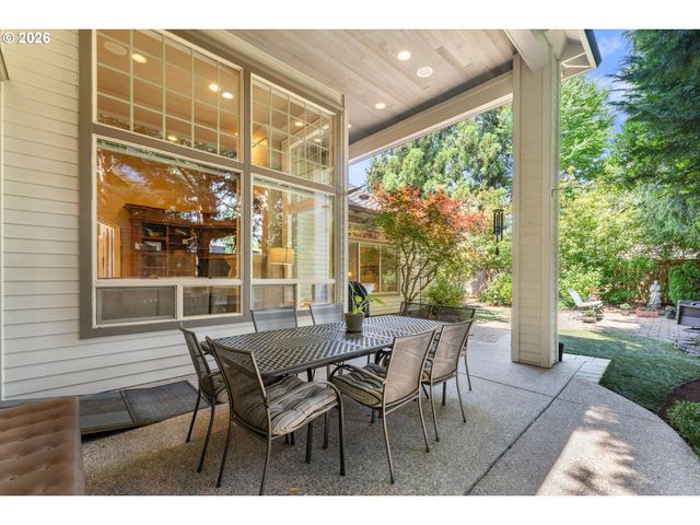 22680 Sw 96th Dr, Tualatin, OR 97062