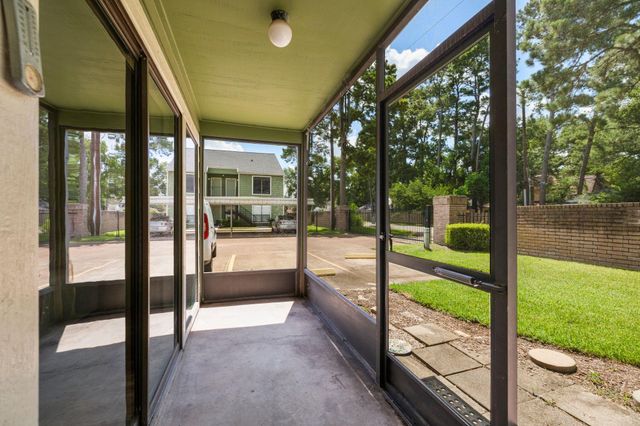 14777 Wunderlich Drive 1701, Houston, TX 77069
