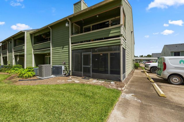 14777 Wunderlich Drive 1701, Houston, TX 77069