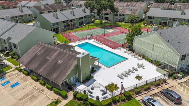 14777 Wunderlich Drive 1701, Houston, TX 77069