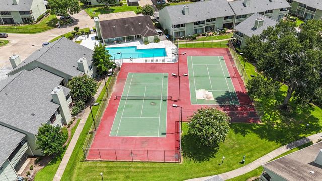 14777 Wunderlich Drive 1701, Houston, TX 77069