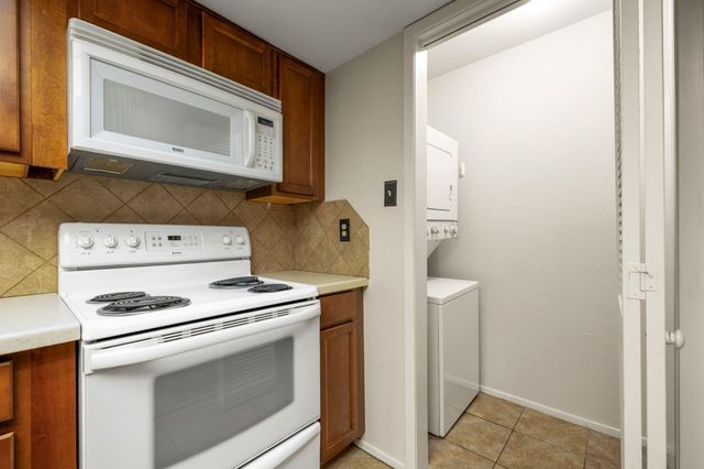 14777 Wunderlich Drive 1701, Houston, TX 77069