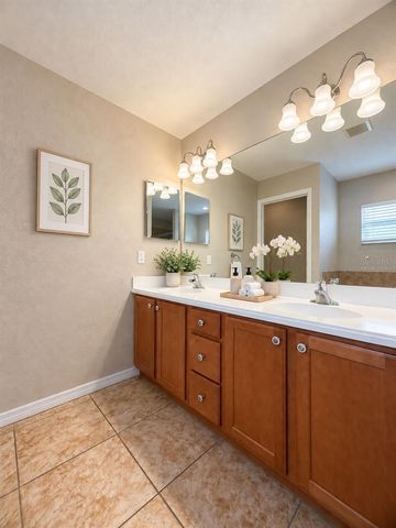 7035 MONTAUK POINT CROSSING, Bradenton, FL 34212