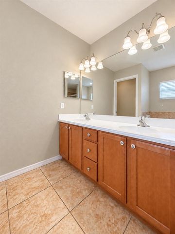 7035 MONTAUK POINT CROSSING, Bradenton, FL 34212