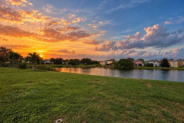 7035 MONTAUK POINT CROSSING, Bradenton, FL 34212