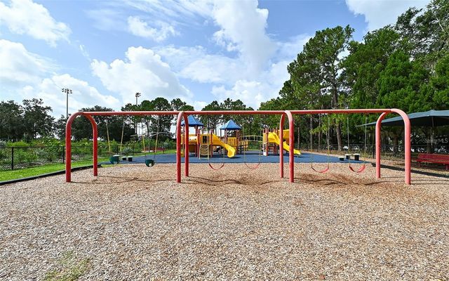 7035 MONTAUK POINT CROSSING, Bradenton, FL 34212