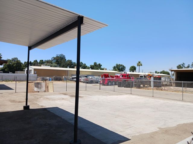 1149 E Houston Avenue, Visalia, CA 93292